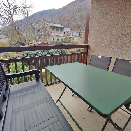 Le Cerf Charmant, T2, Luchon, Wifi, Balcon, Ascenseur, 4 Personnes