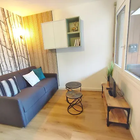 Le Cerf Charmant, T2, Luchon, Wifi, Balcon, Ascenseur, 4 Personnes * Bagneres-de-Luchon